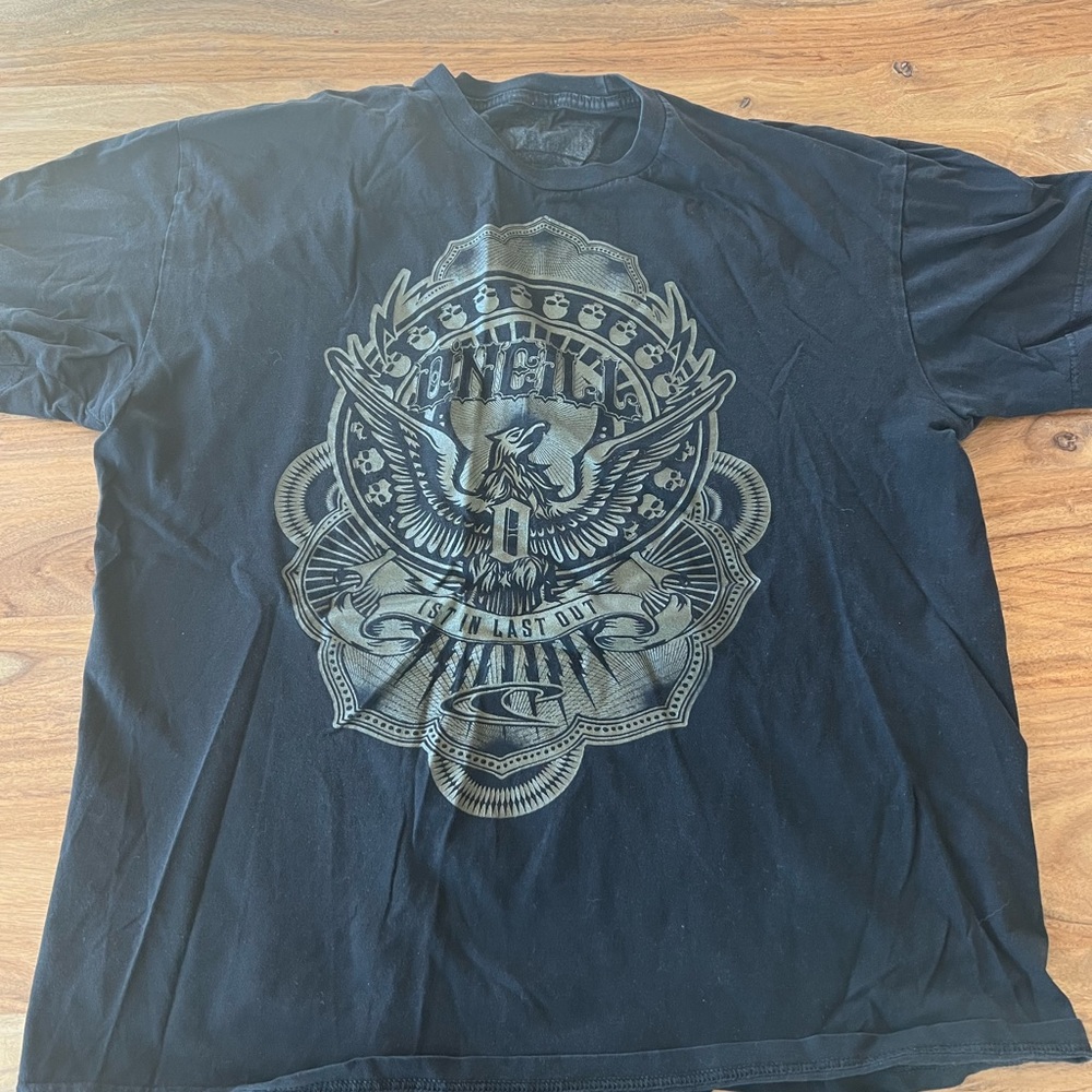 O’Neill black t-shirt in good condition - Large